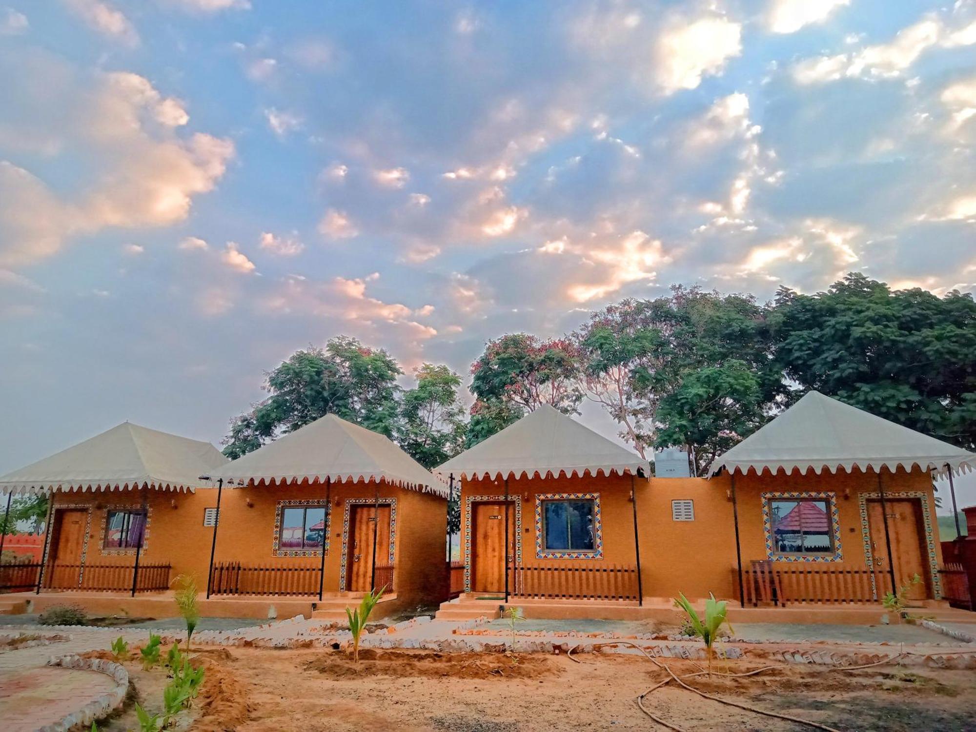 Santkrupa Villa Resort Nakhtrana المظهر الخارجي الصورة